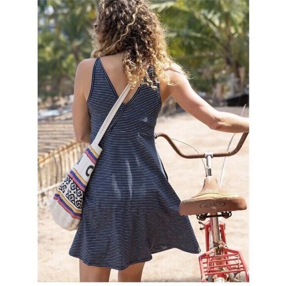 Toad&Co Dresses & Skirts - Toad & Co Dress Size Small Organic Cotton Striped V Neck Back Outdoor Casual